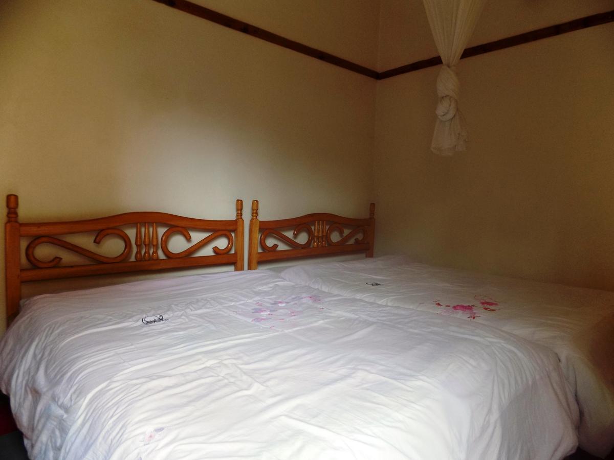 Rhino Motel Mbarara Buitenkant foto